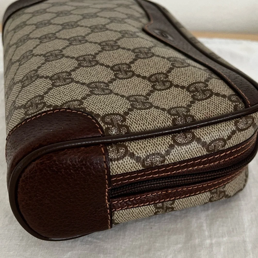 Vintage Gucci GG Supreme Cosmetic Clutch Accessory Collection Late 70s-Early 80s